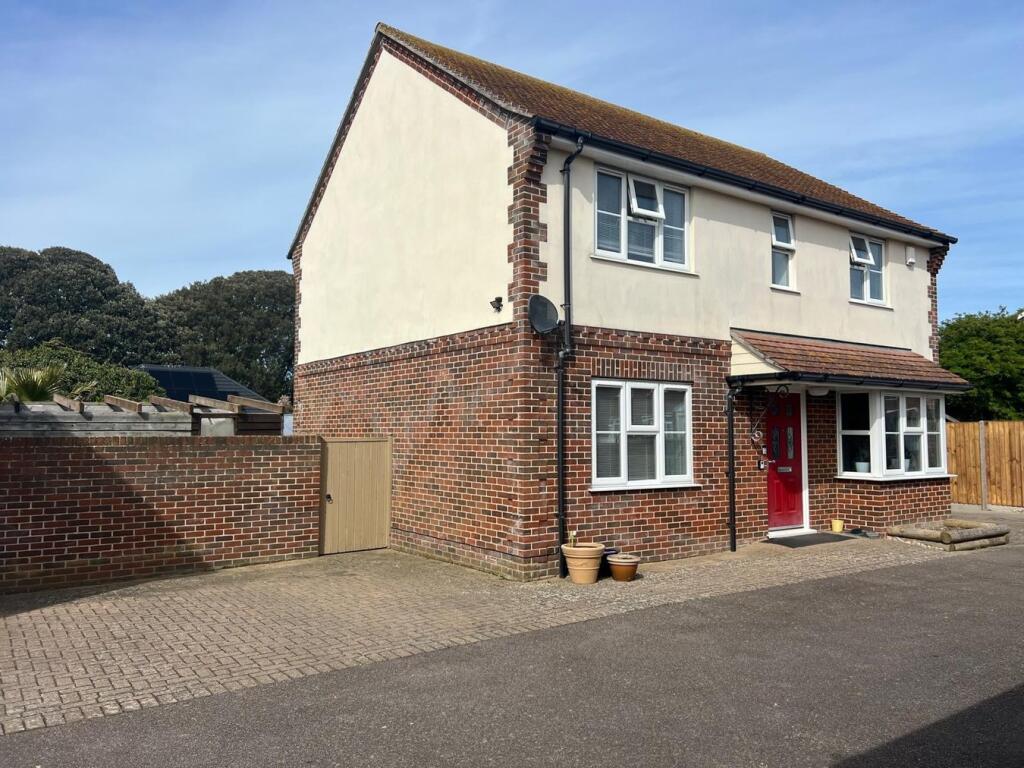 Main image of property: Greville Close, WALTON ON THE NAZE, CO14