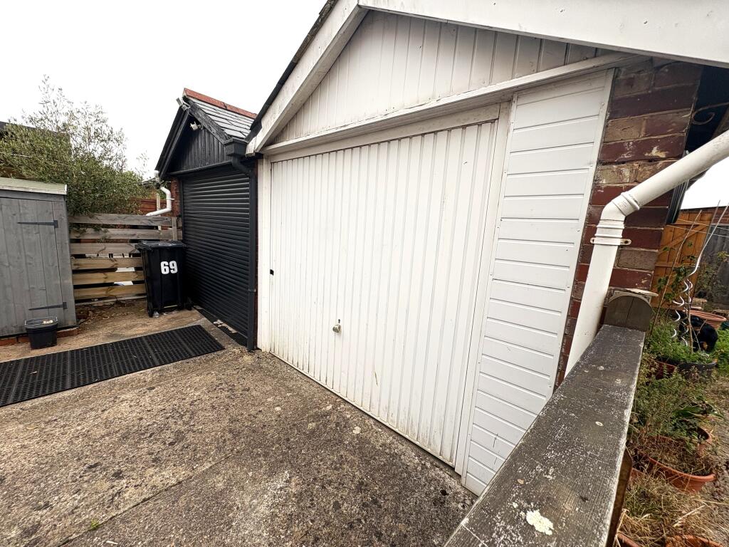 House in Exeter - View 4