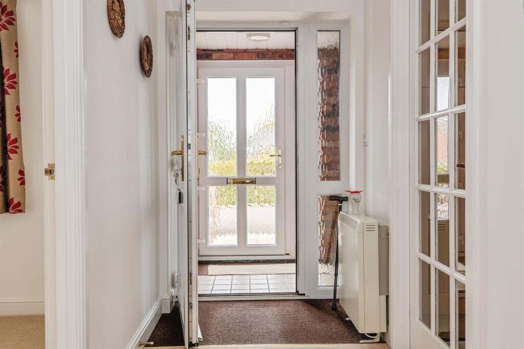 House in Taunton - View 3