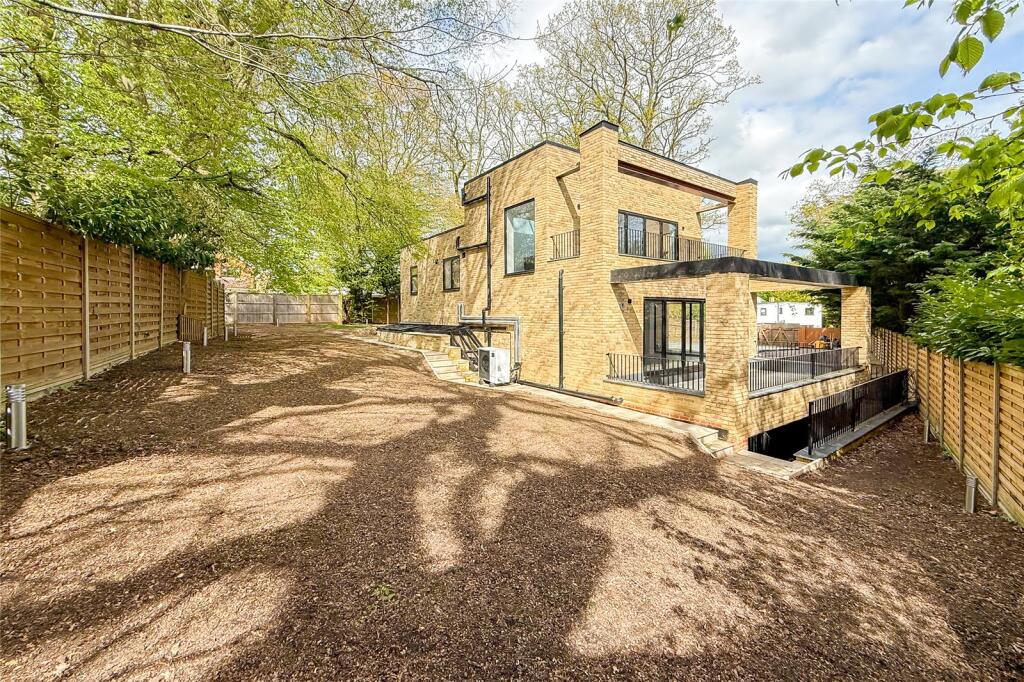Additional image 12 of Wells Close, Harpenden, Hertfordshire, AL5