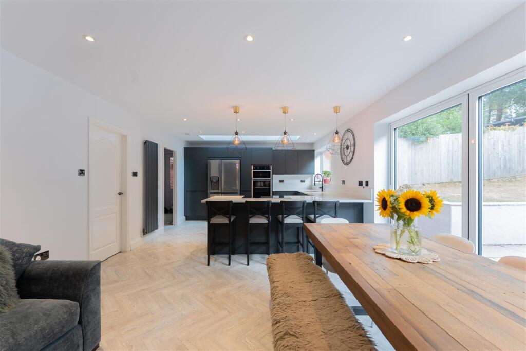 House in Neston, Little Neston - View 4
