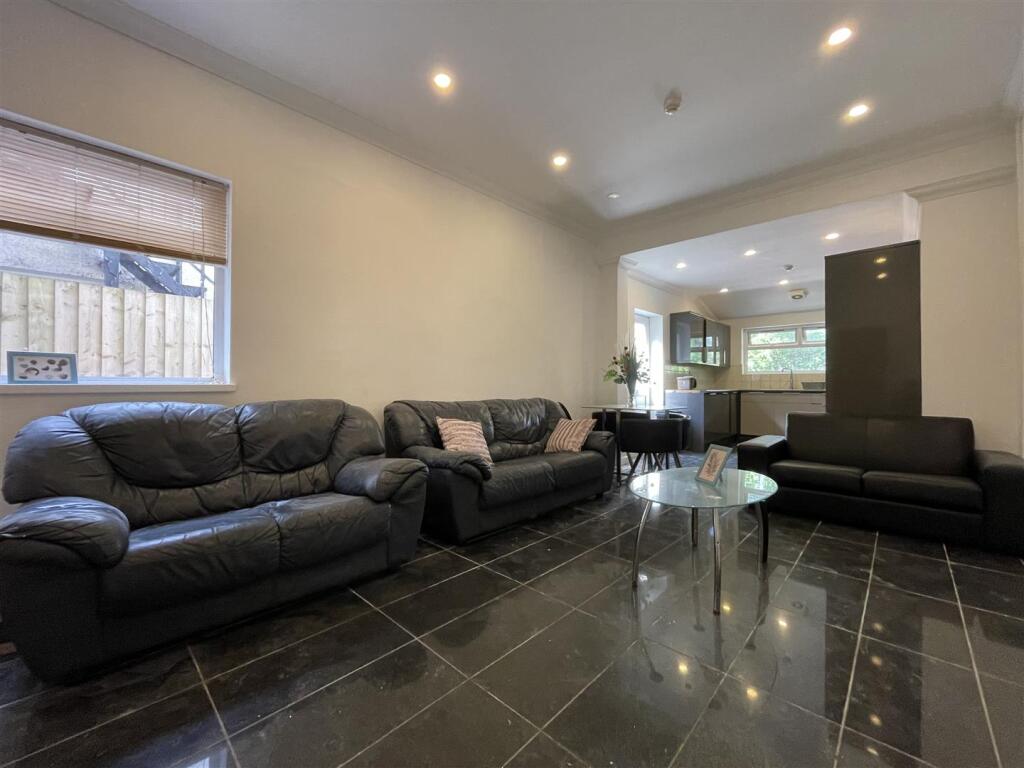Main image of property: Colum Road, Cardiff