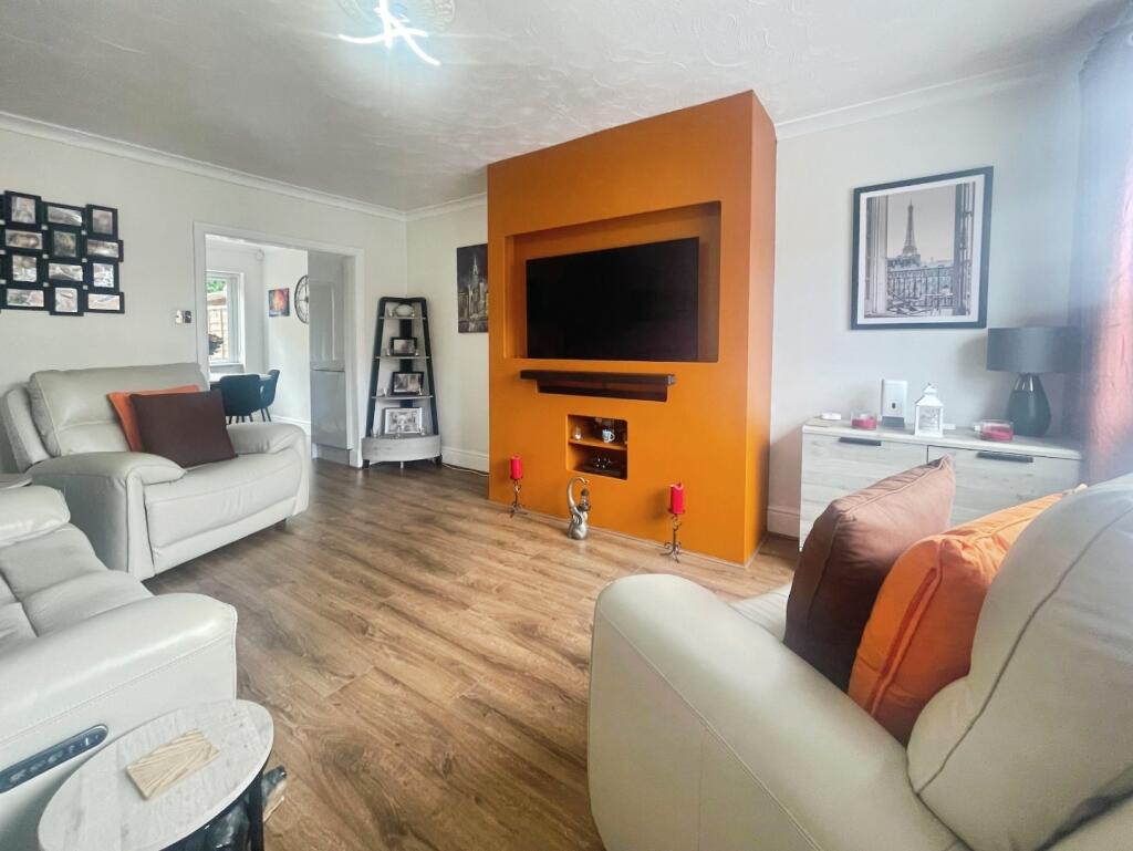 Summerbridge Crescent Bradford, BD10 8BB photo 4