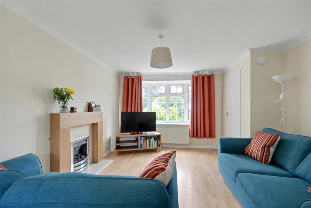 Belvoir Close, Kirk Hallam, Ilkeston photo 2