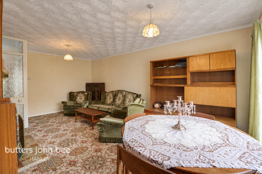 House in Stoke-on-Trent - View 4
