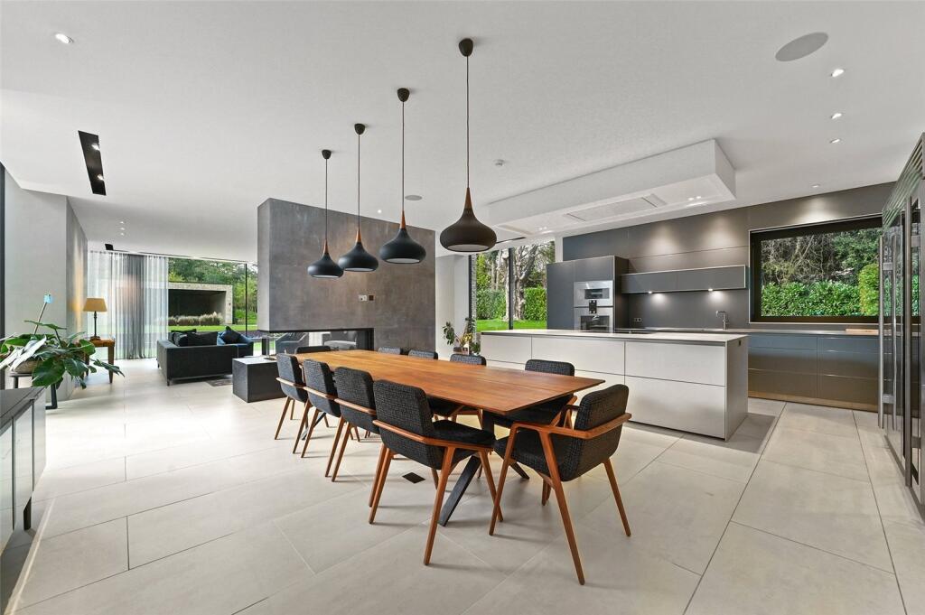 House in Stevenage - View 3