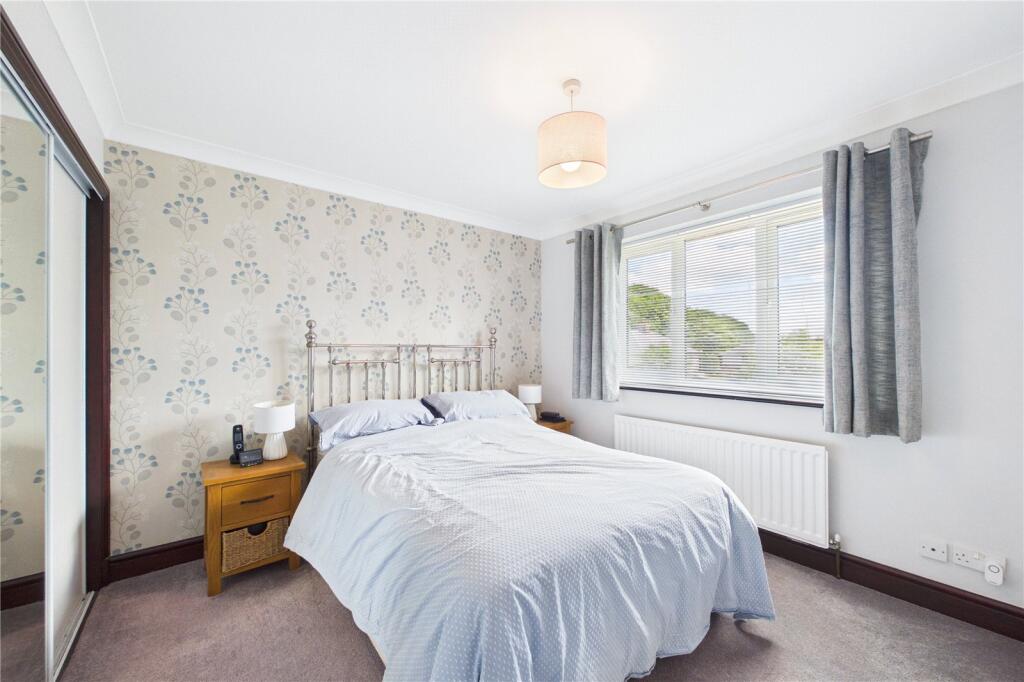 Waterloo Avenue, Basingstoke, Hampshire, RG23 photo 4
