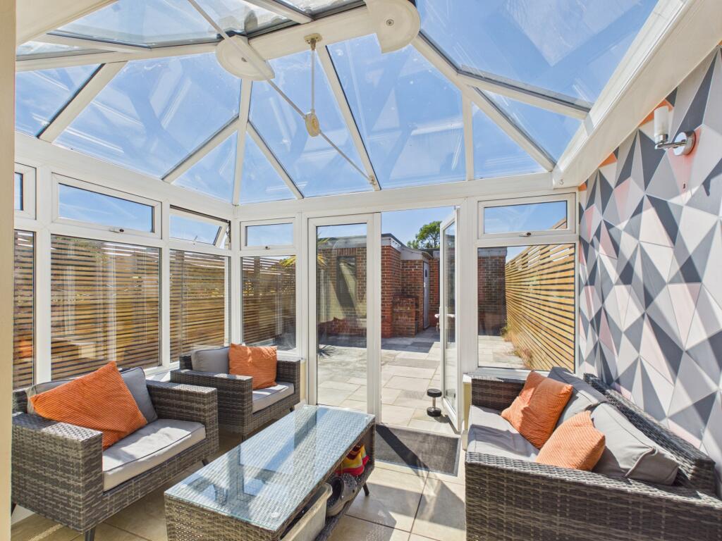 House in Portsmouth - View 5