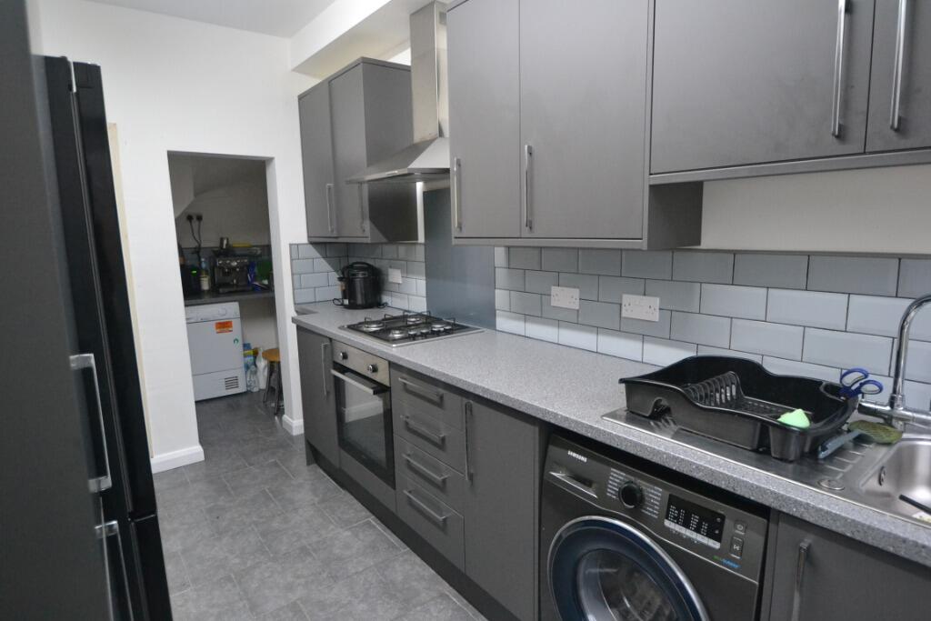 Main image of property: Beeston Road, Dunkirk, Nottingham, NG7