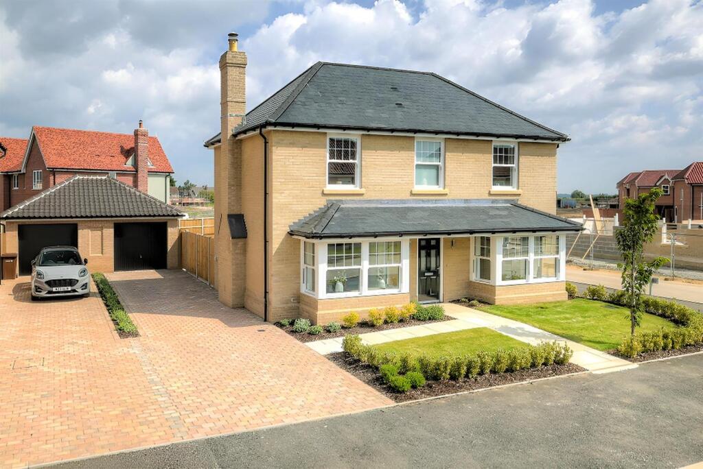Main image of property: Lawford Green, Manningtree