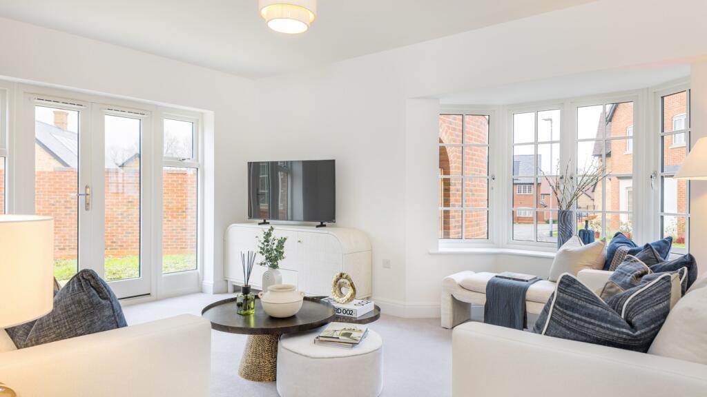 Stevenson Crescent, Poole, Dorset, BH14 image 3