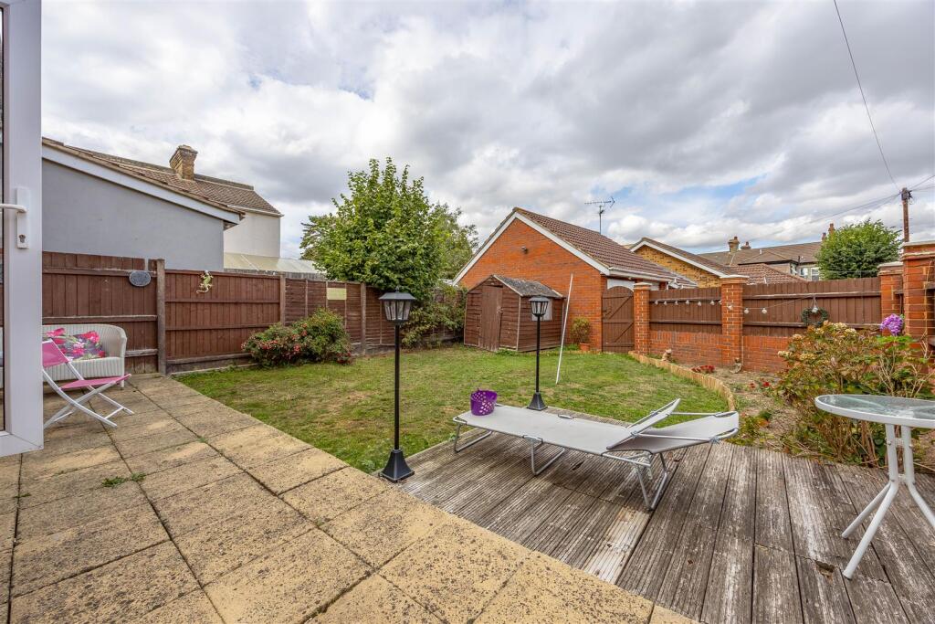House in Southend-on-Sea - View 4