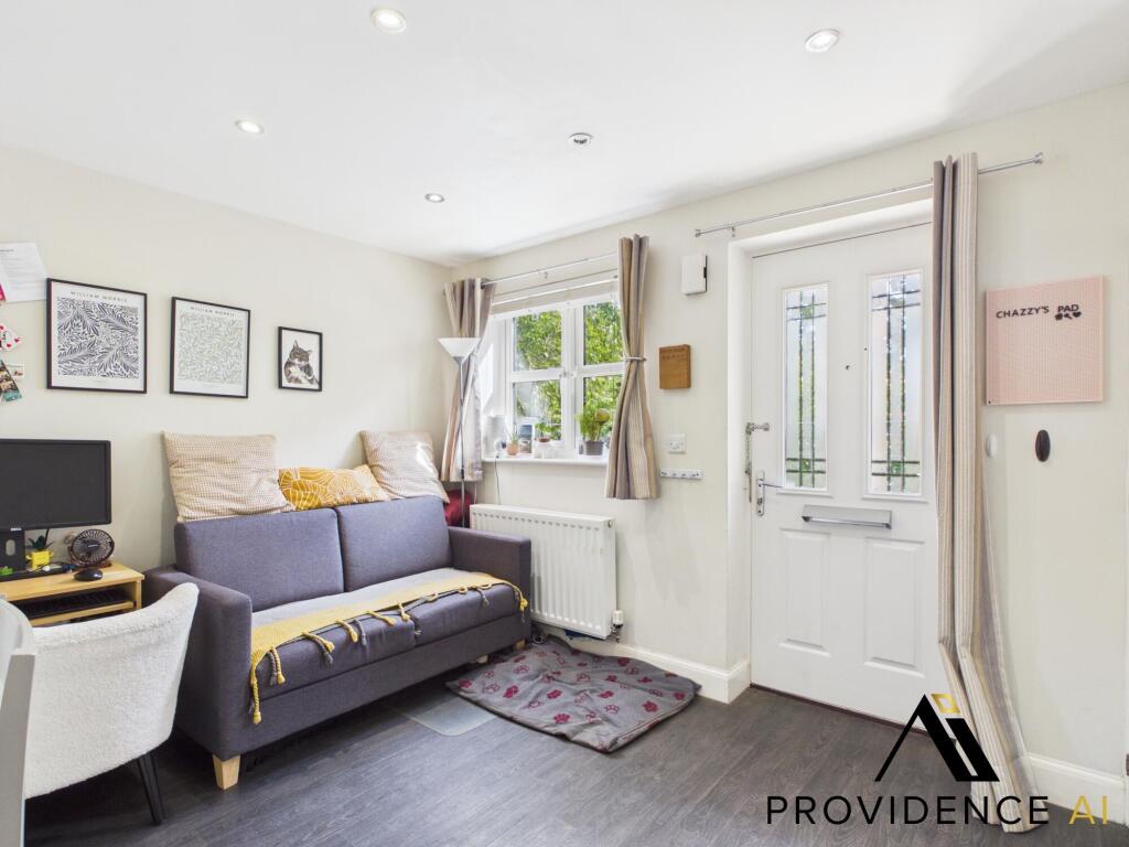 House in Basingstoke and Deane, Chineham - View 3
