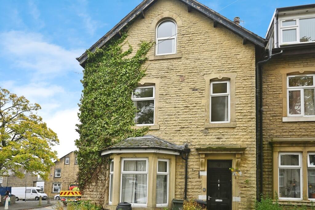 Main image of property: Park Avenue, Keighley