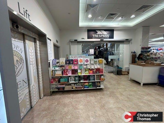 First floor entarnce from Daniel Store.jpg