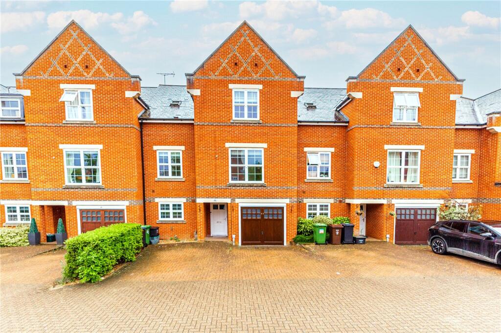 Main image of property: Beningfield Drive, London Colney, St. Albans, AL2