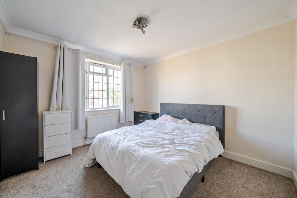 House in London - View 5