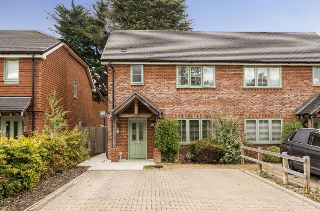 House in Portsmouth - View 5