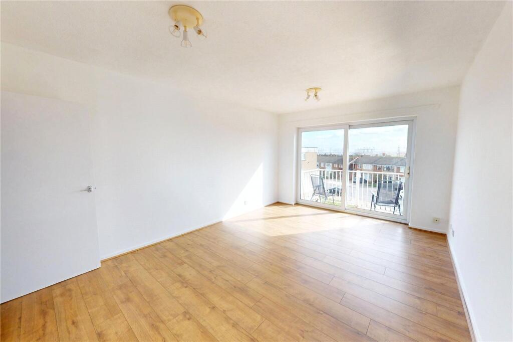 Stanford Hall, Gordon Road, Corringham, SS17 photo 2