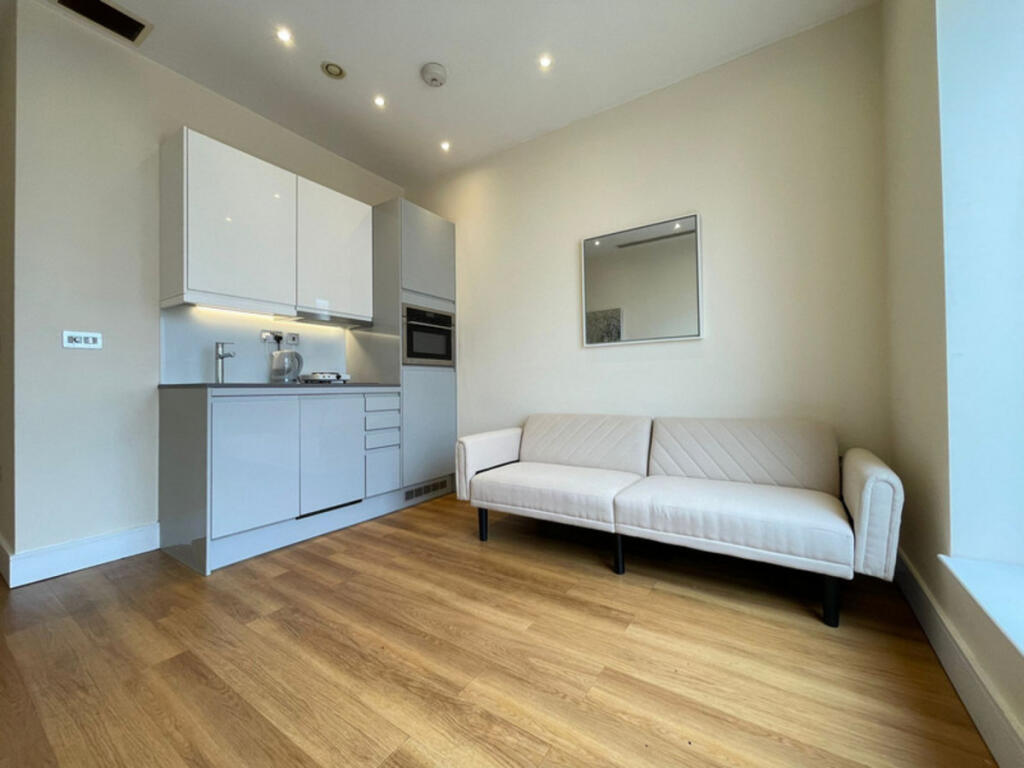 Main image of property: Atria House, Bath Road, Slough, SL1