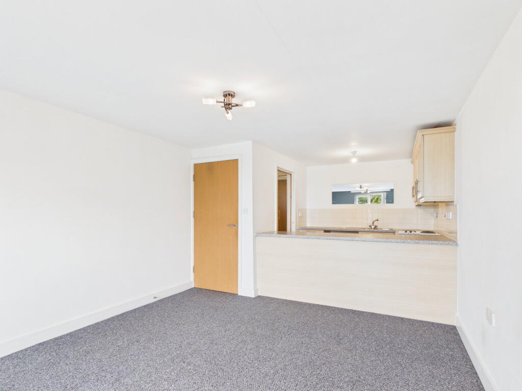 Apartment in Warrington - View 4