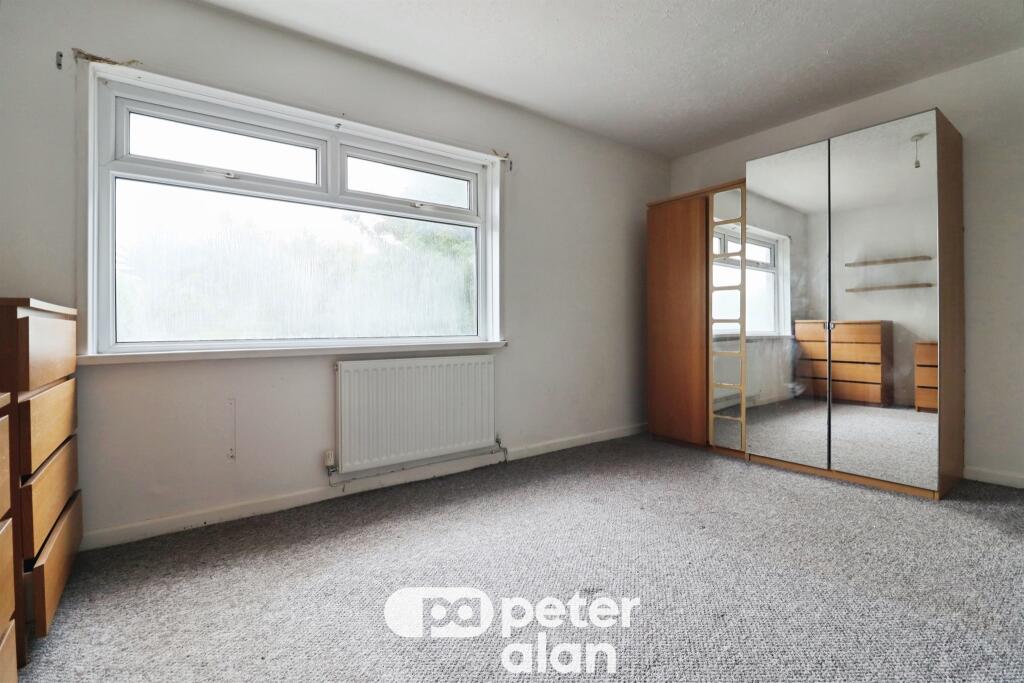 House in Cardiff, Mynachdy, Llandaff North - More