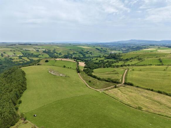 dji_fly_20260622_150928_0279_1782666497015_photo.J
