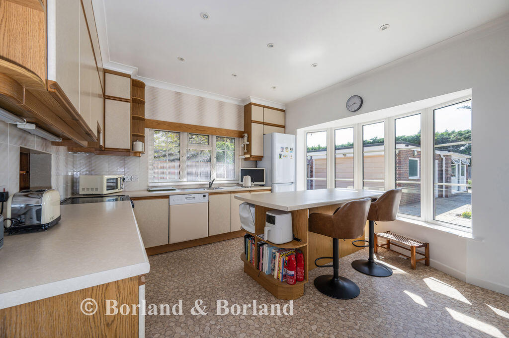 Castle Avenue, Warblington - View 4