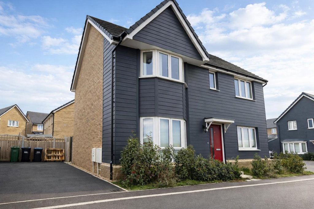 Main image of property: Defoe Close, Tattenhoe Park, Milton Keynes