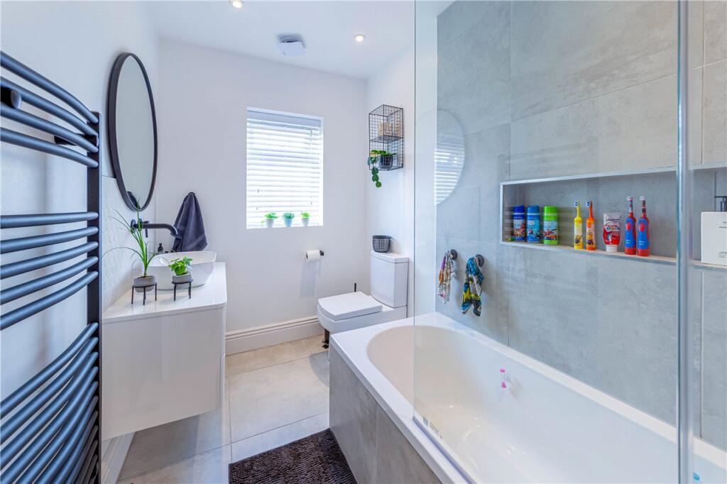 Additional image 20 of Meadow View, Redbourn, St. Albans, AL3