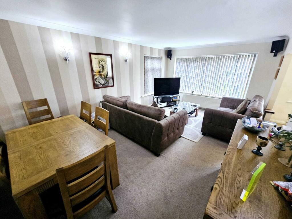 Hall Park Close, Scalby, Scarborough, North Yorkshire photo 4