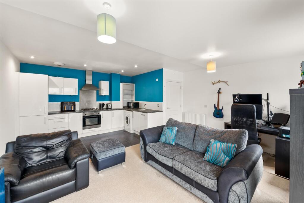 Apartment in London - View 3