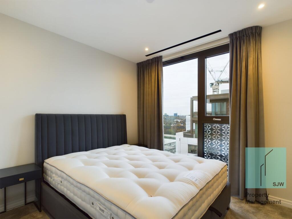 Apartment in London - View 5