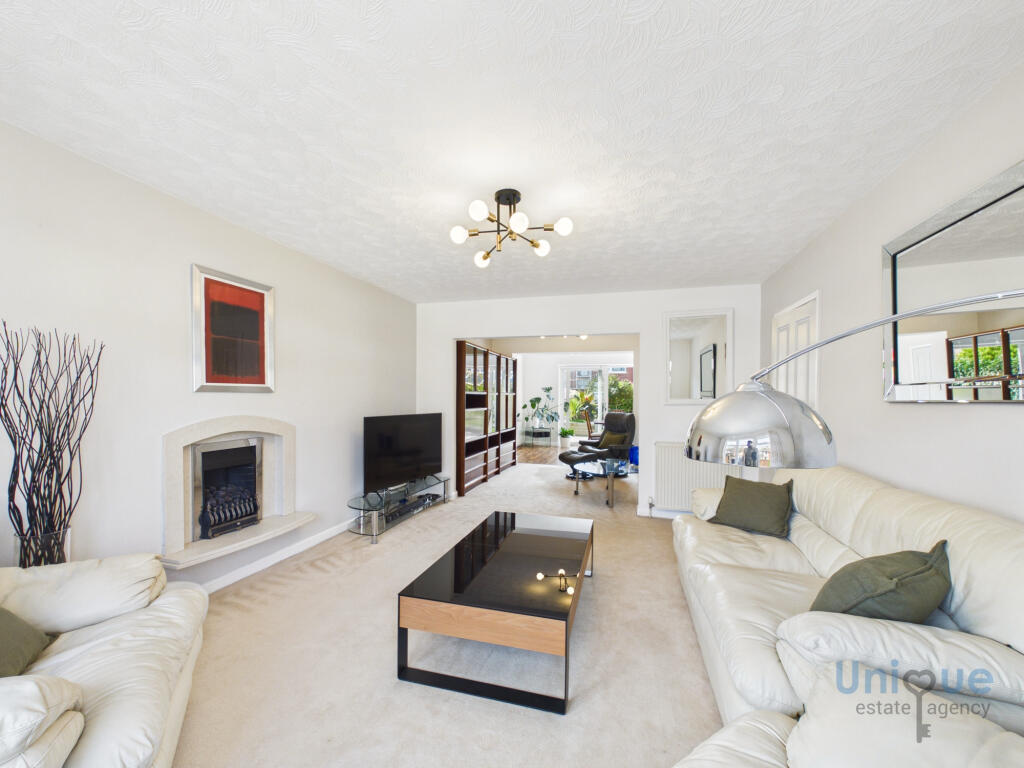 House in Blackpool, Squires Gate - View 5