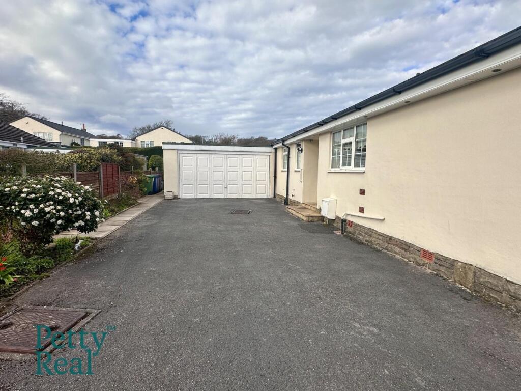 Additional image 19 of Pendle Fields, Fence