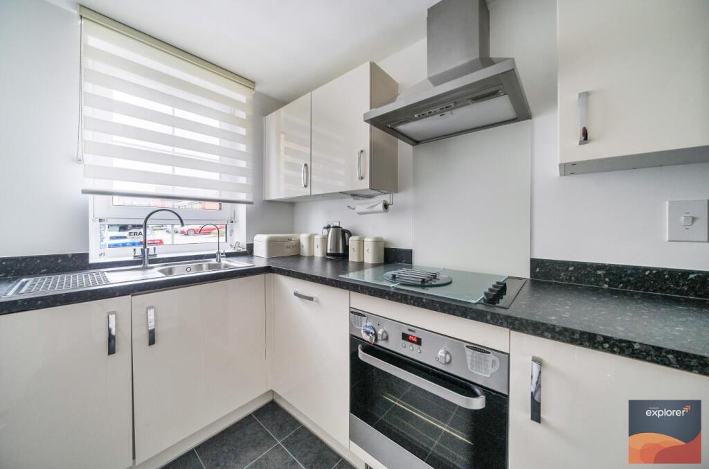 Simpson Road, Basingstoke, RG21 photo 4