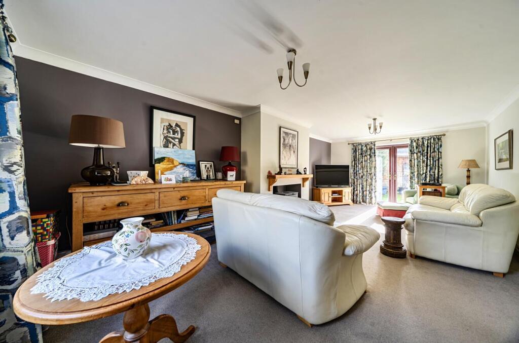 8, Manor Farm, West Coker, Yeovil photo 4