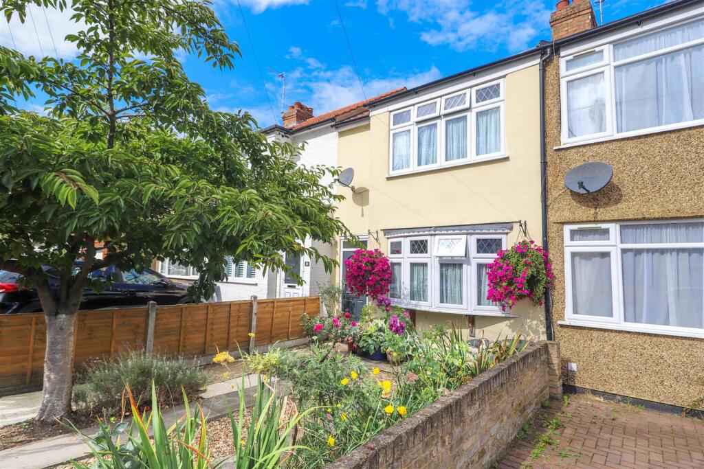 Main image of property: Lynhurst Road, Hillingdon, UB10