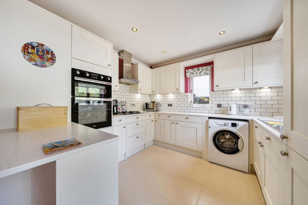 House in Sevenoaks, Riverhead - View 4