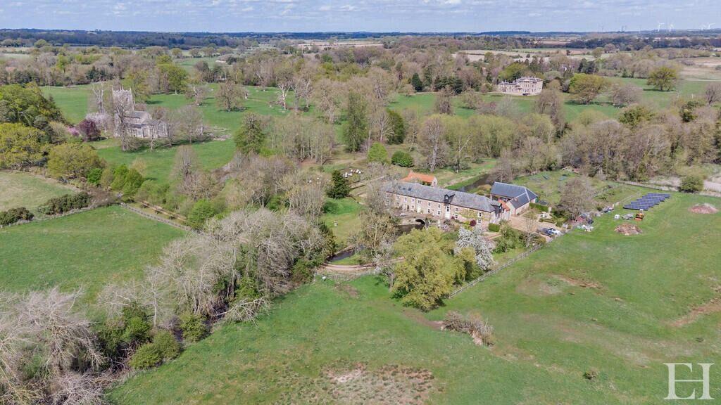 House in Ipswich - View 2