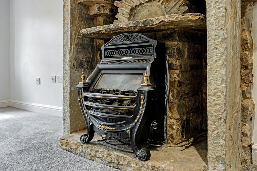 Additional image 17 of House With Cottage and Land – Bolton Lane, Bradford, West Yorkshire, BD2