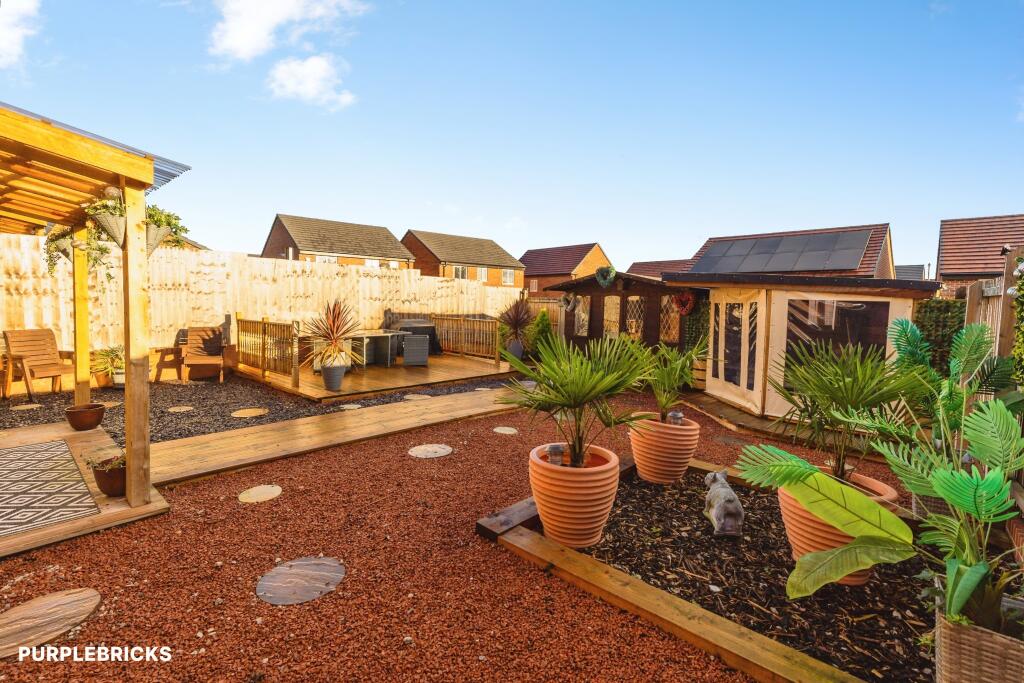 House in Llandudno, Llay - View 5