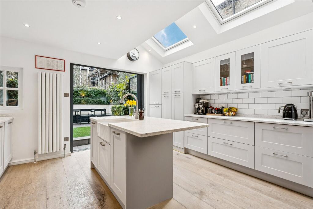 House in London, Clapham Junction - View 4
