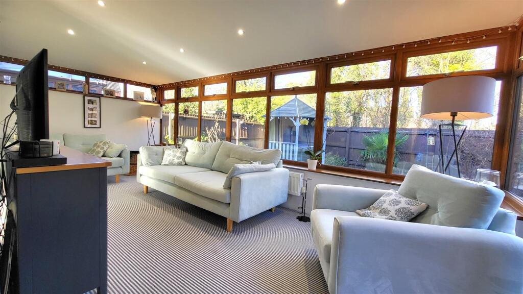 House in Peterborough - View 4