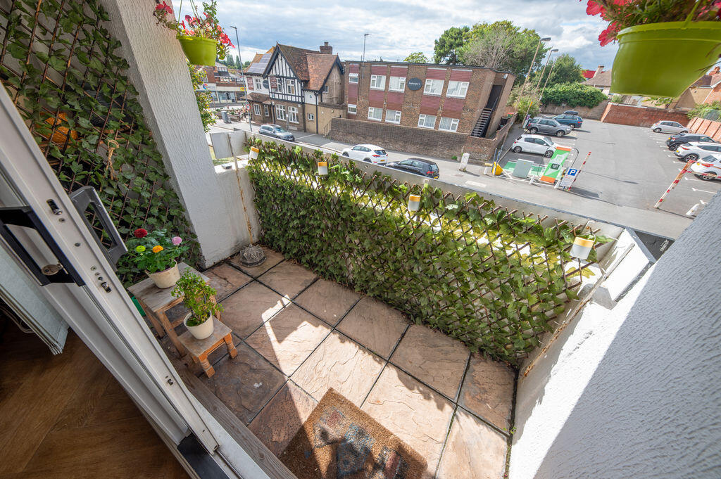 Apartment in Portsmouth - View 5