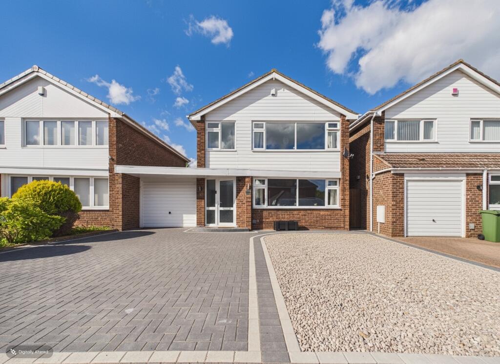 Main image of property: Guys Cliffe Avenue, Walmley, Sutton Coldfield, B76
