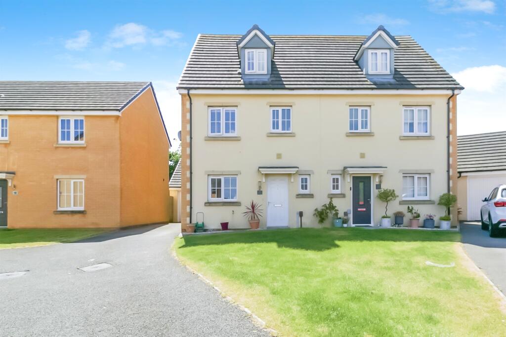 Main image of property: White Farm, Barry