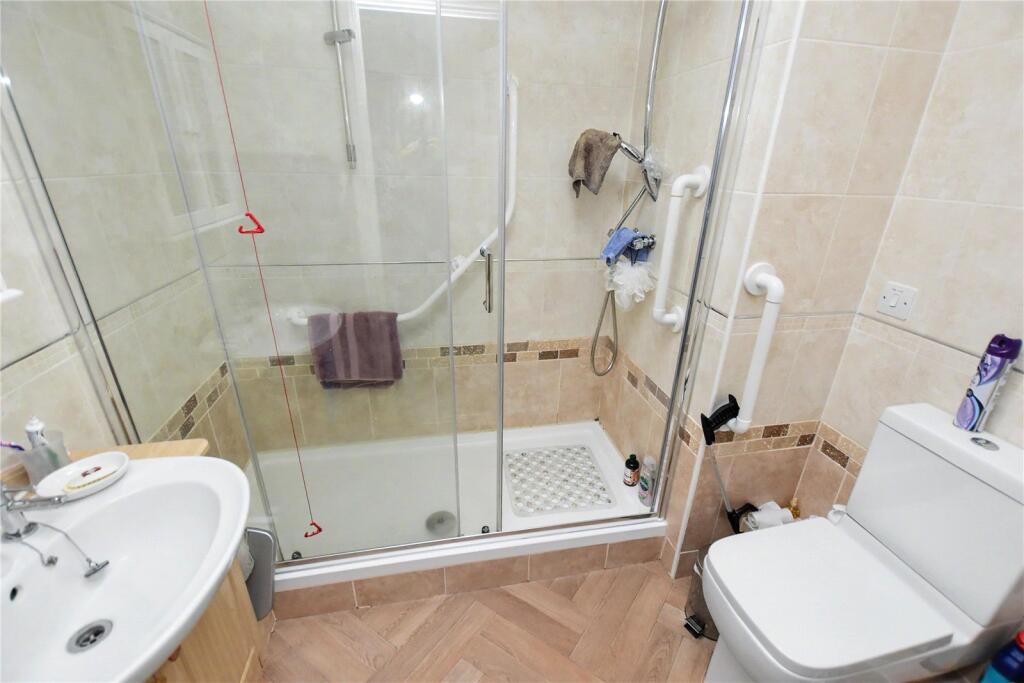 Apartment in Leeds, Cuddy Hill, Westfield - View 5