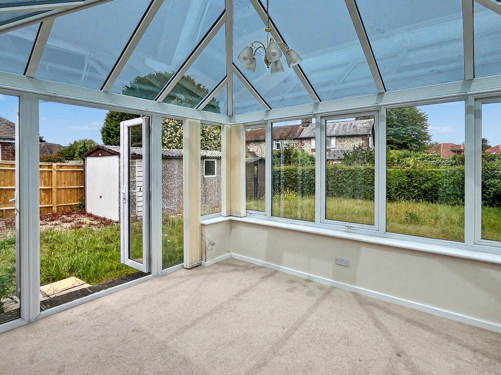 Penn Road - Detached Bungalow - No Chain photo 4