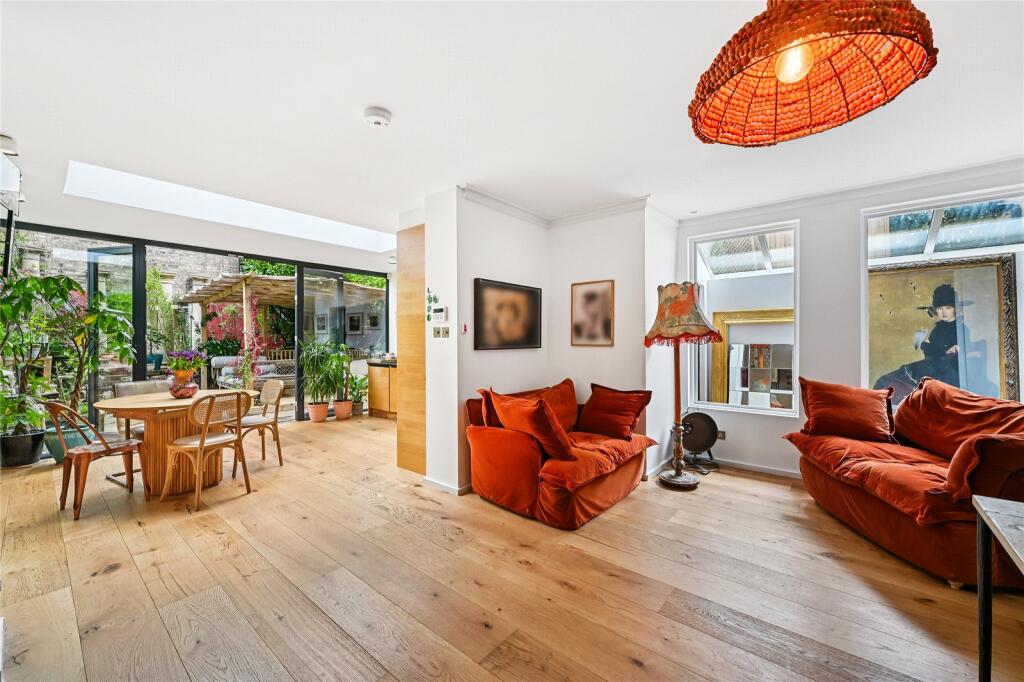 Main image of property: Willoughby Road, London, NW3